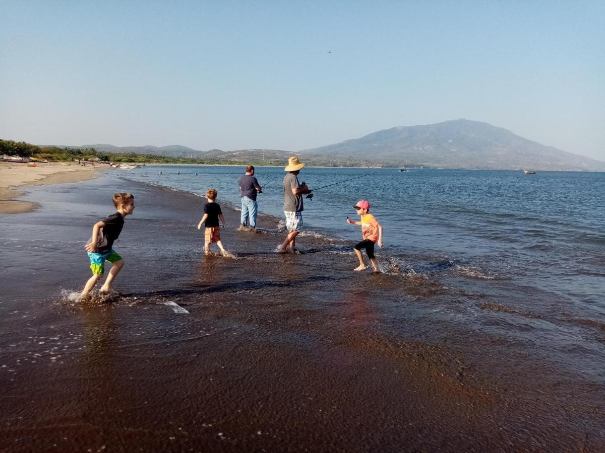 La Ceja Beach House El Tamarindo Kültér fotó